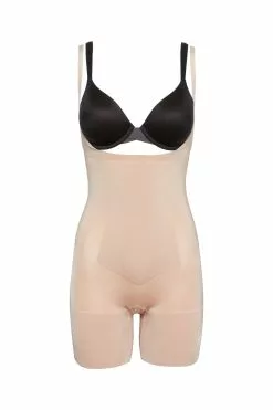 <!-- Mp_trans_schedule_disable_start Remove 1034 -->Spanx<!-- Mp_trans_schedule_disable_end Remove 1034 --> SPANX® Firm Control Oncore Body Mit Offener Brustpartie Und Mittelhohem Beinausschnitt -Spanx Verkaufsshop 582 550s4