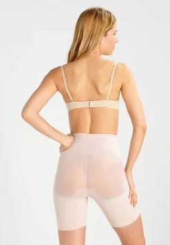 Spanx POWER SHORT - Shapewear - Soft Nude -Spanx Verkaufsshop 9163007361fe45be9de73df4837ffe46