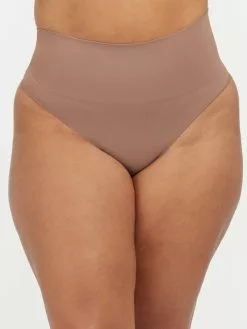 Spanx Ecocare Everyday Shaping Shape-String