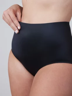 Spanx Shaping Satin Shaping-Slip, Satin-Finish 13 Spanx Shaping Satin Shaping-Slip, Satin-Finish -Spanx Verkaufsshop Spanx Shaping Satin Shaping Slip Satin Finish schwarz 40062R VERY BLACK 4