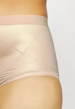 Spanx THINSTINCTS® 2.0 BRIEF - Slip - Champagne Beige 12 Spanx THINSTINCTS® 2.0 BRIEF - Slip - Champagne Beige -Spanx Verkaufsshop a2f07f2804854ce889680a1417b2bd76