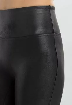 Spanx FAUX LEATHER LEGGINGS - Leggings - Strümpfe - Black -Spanx Verkaufsshop ccc5aa5e0e7c4ad190daadadc5078720