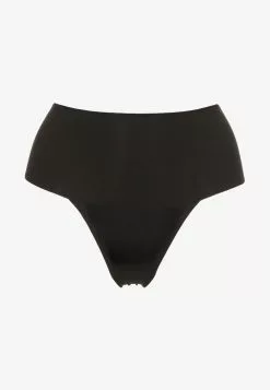 Spanx String - Black -Spanx Verkaufsshop d216e8c718f649df9562cf20ced664f9