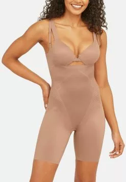 Spanx THINSTINCTS® 2.0 OPEN-BUST MID-THIGH BODYSUIT - Body - Café Au Lait