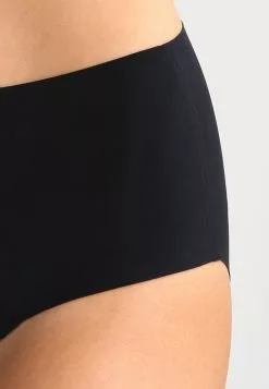 Spanx UNDIETECTABLE BRIEF - Shapewear - Schwarz 11 Spanx UNDIETECTABLE BRIEF - Shapewear - Schwarz -Spanx Verkaufsshop ed5b5b2bf19440049252b548a9e5c97a