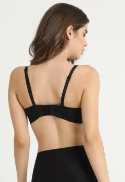 Spanx UP FOR ANYTHING STRAPLESS - Trägerloser/variabler BH - Very Black -Spanx Verkaufsshop f4130e2391ee4ad0a2b5e457da008d27